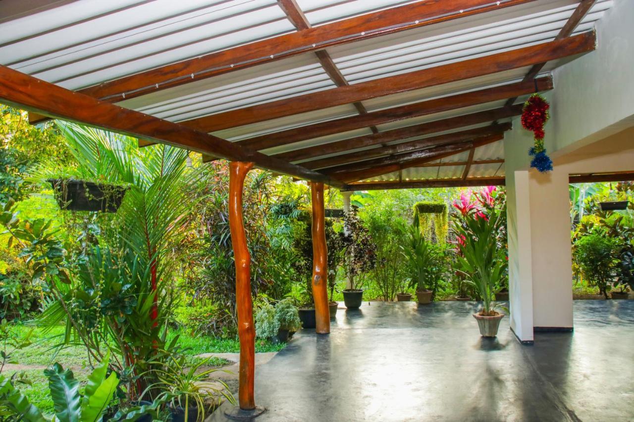 Sigiri Sandilu Homestay Σιγκιρίγια Εξωτερικό φωτογραφία